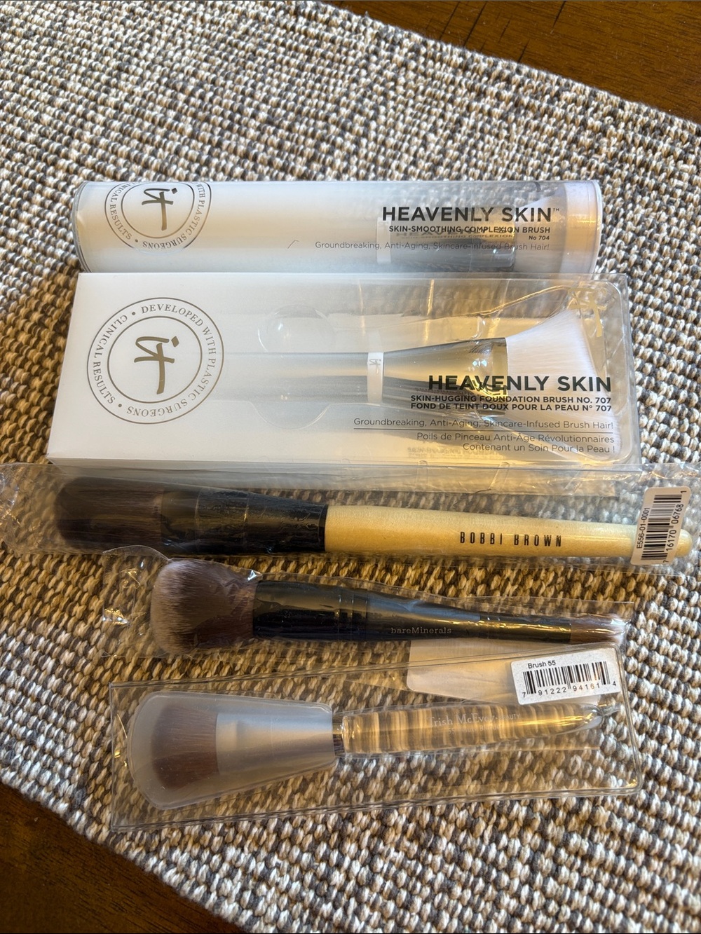 it cosmetics brushes, BobbiBrown blush brush, Bare Mnerals brush, Sephora brush